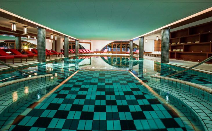 Club Med Val-d'Isere, Pool